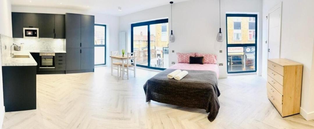 Location In 20 Mins To Piccadilly Circus * Londen