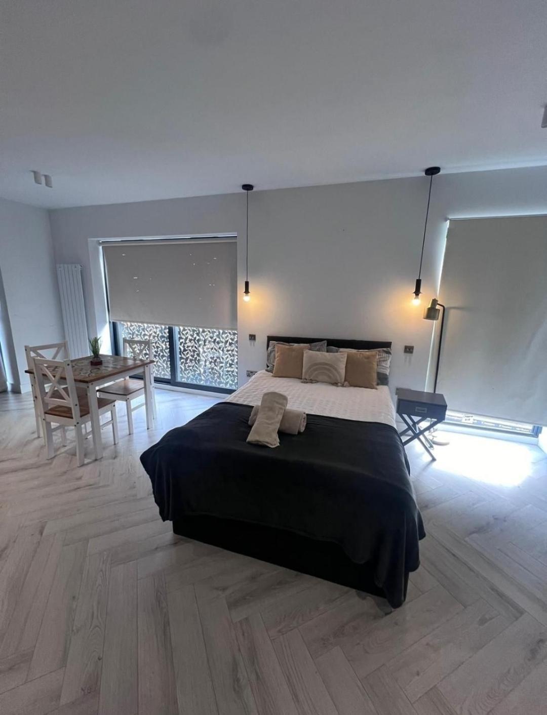 Location In 20 Mins To Piccadilly Circus Appartement Londen